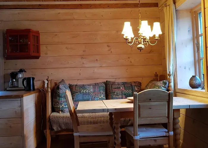 Lantgård Rongen Gard Bolstadøyri